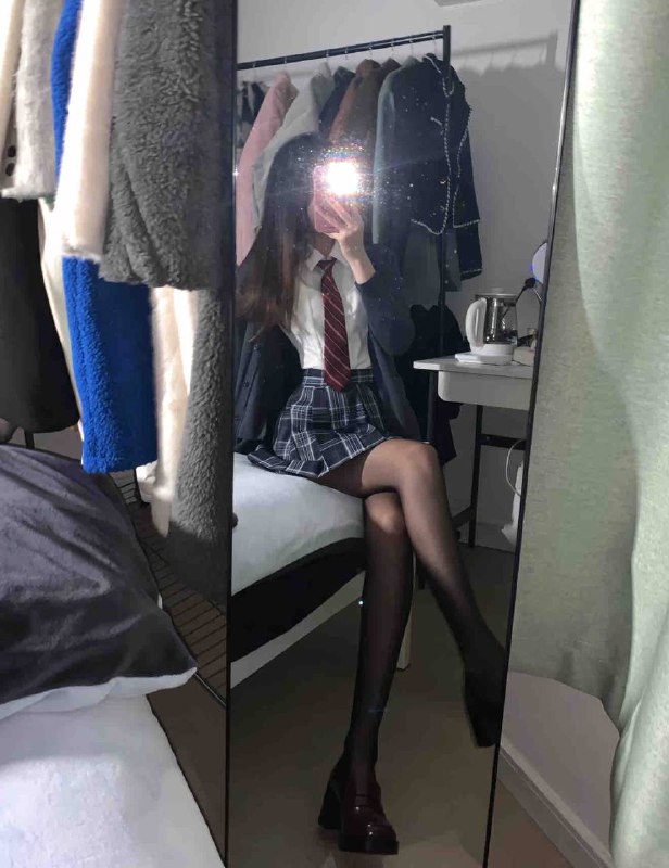 06年冰冰 白小纯 一身雪白🈚️纹身（只外出）