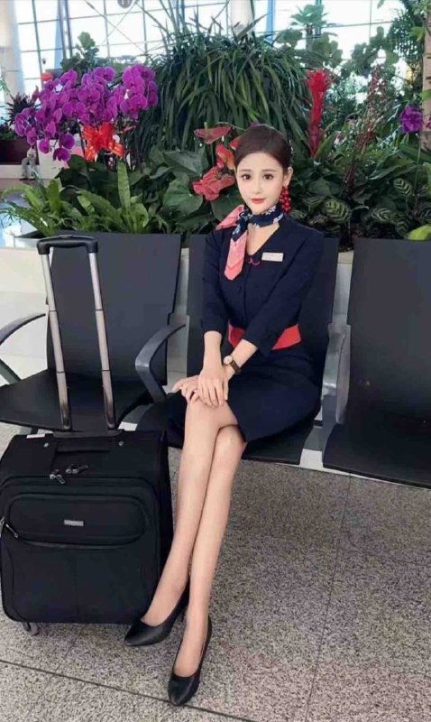 成都小飞🏨00年 净175 E真实空乘