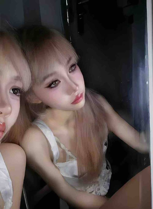 成都赵四🏠06新人（只外出）身高: 168🐻c  体重86天然无整妈生脸欧美风四川本帮菜   极品女友●筷子/腿大牌气质性感●热情开朗有耐心不催高素质爱好健身瑜伽短期兼职，期待和你相遇💕