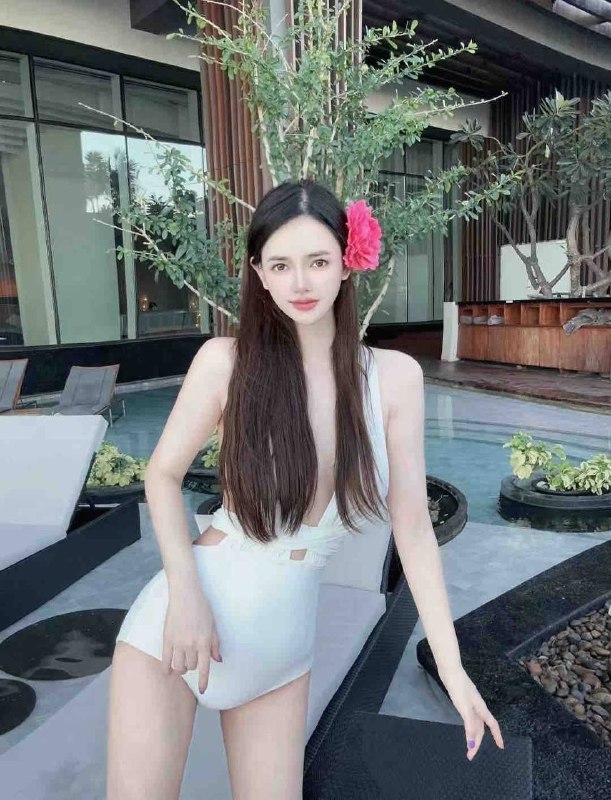 成都 No.1 成都某品牌店自营业主㊙️175D肤白貌美大长腿类型 北方女孩性格超级随和 有🐻有P 只偶尔兼职真实1/4中俄混血➕少数名族🩵🩵