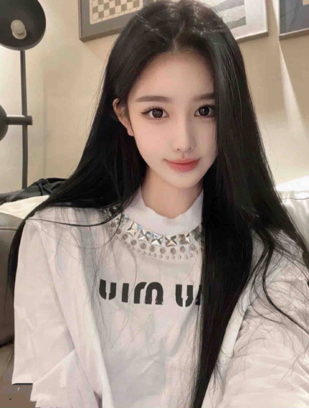 成都极品新人  书书独🏠🈚️盯• 175。D。年龄02年•皮肤白皙  温柔如水嗲声嗲气• 圈外兼职 积极配合超级五星好评支持各种验证