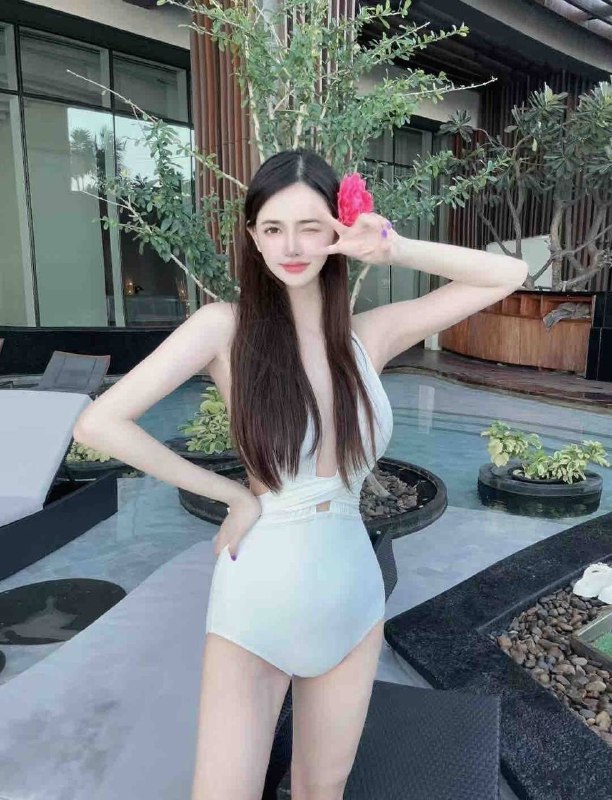 成都 No.1 成都某品牌店自营业主㊙️175D肤白貌美大长腿类型 北方女孩性格超级随和 有🐻有P 只偶尔兼职真实1/4中俄混血➕少数名族🩵🩵