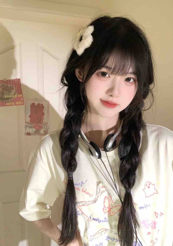 成都刘诗诗➕在读学生 白幼瘦 软萌可爱 可jk 可cos 可双马尾 无纹身 不抽烟 167C 真人真照 禁冒