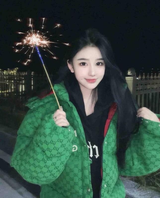 成都极品新人  书书独🏠🈚️盯• 169。D。年龄02年•皮肤白皙  温柔如水嗲声嗲气• 圈外兼职 积极配合超级五星好评支持各种验证