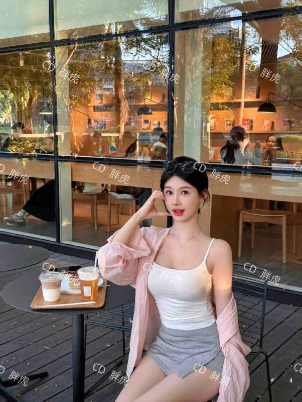 •Height身高168Weight体重/45Bust胸围/胸D •Age 年龄/02年🉑️🐍🉑️69🉑️双✈️无纹身💗不事不催 待课如男友💗清纯纯欲款 初恋女友感💗纯天然零整容 皮肤雪白干净💗乖巧听话 性格超好💗高情商 主打服务