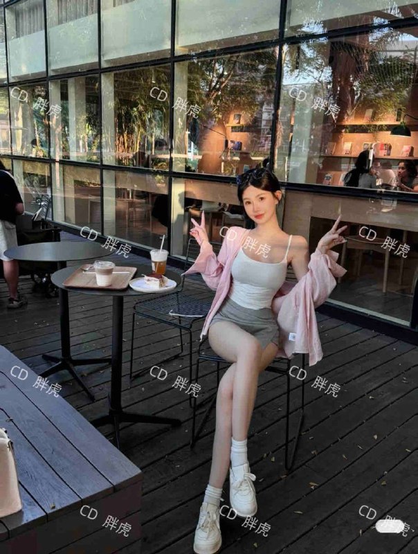 •Height身高168Weight体重/45Bust胸围/胸D •Age 年龄/02年🉑️🐍🉑️69🉑️双✈️无纹身💗不事不催 待课如男友💗清纯纯欲款 初恋女友感💗纯天然零整容 皮肤雪白干净💗乖巧听话 性格超好💗高情商 主打服务