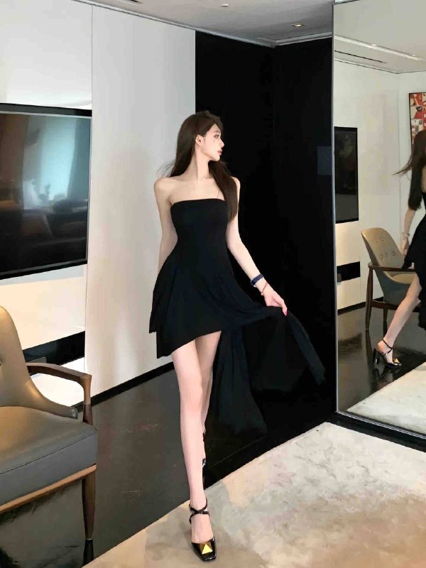 成都南航空姐✈️✈️✈️兼职学历本科：中国民用航空飞行学院CAFUC身高173体重50kg，04年🐻D大方得体，温柔端庄高学历，高情商纯欲风，女友范十足🌸这个世界很小，小到有幸伴您空中之旅🌸这个世界太大，大到珍惜与您的每次相遇