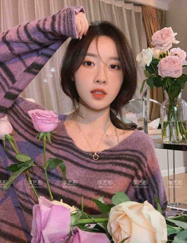 筷子腿 真实在校大学生成都·李艺彤🏠🎟刚刚破处体质敏感 痉挛高潮一触即发🎟未经世事 毫无风尘 单纯可爱🎟不催不事 超级配合 恋爱感觉🎟照片生活随拍 通体嫩白 本人更美