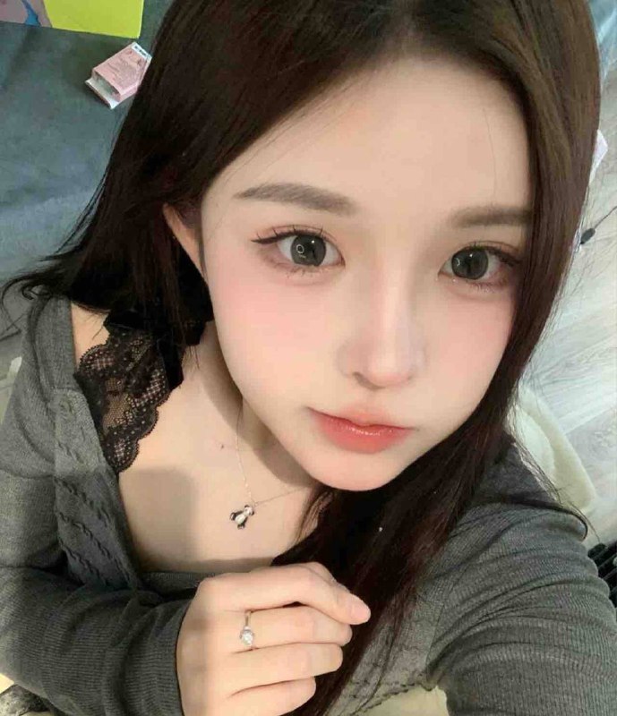 王楚然白小纯兼职05年   162可爱款胸围c