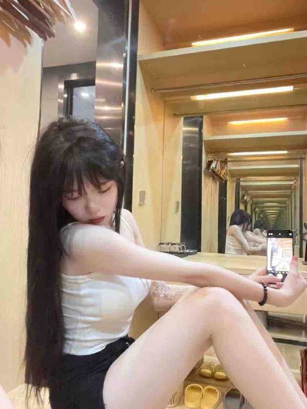 06 170 c 45kg 白小纯刚下水纯天然学生 可甜可御特点；皮肤超级嫩吹弹可破 声音好听↕️粉嫩 紧致💦超级多 性格温柔少女感十足只接待素质K 正常单🉑双🉑69🉑🐍🈲登记代开 ytwt