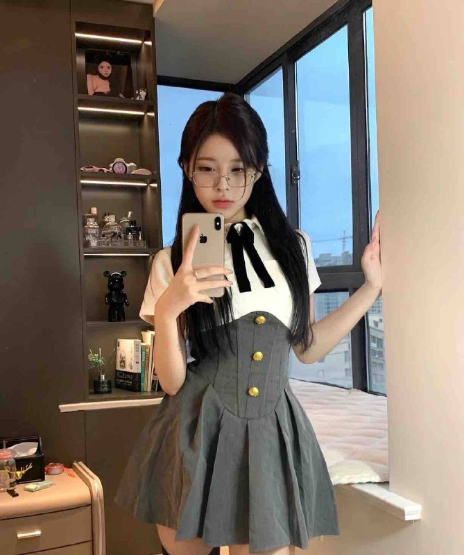 王楚然白小纯兼职05年   162可爱款胸围c