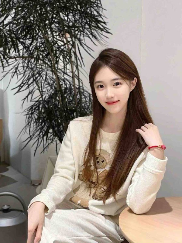 成都2077➕gzs成都东站极品 清纯气质声优妹妹  温柔似水身高170 体重92  C🐻服务一流🔥好💦多🉑69 好配合度高各种衣服可以选  自带🏠