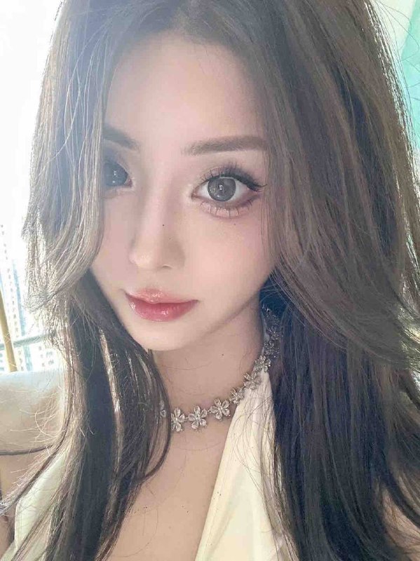 碧玺 大蜜 网红款胸围Bust:🐻36c身高  Height:  170cm体重Weight:  96kg年龄 Date of birth：01年