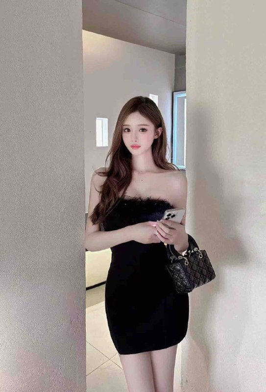 成都  网红 大蜜172cm 45kg 03 年🐻D&特长：舞蹈 唱歌工作室上🚪都🉑满满胶原蛋白 五官精致 刚落地全新体验 童颜少女 言听计从轻微m性格温柔 甜美女优体验 清纯外表下的烧杯