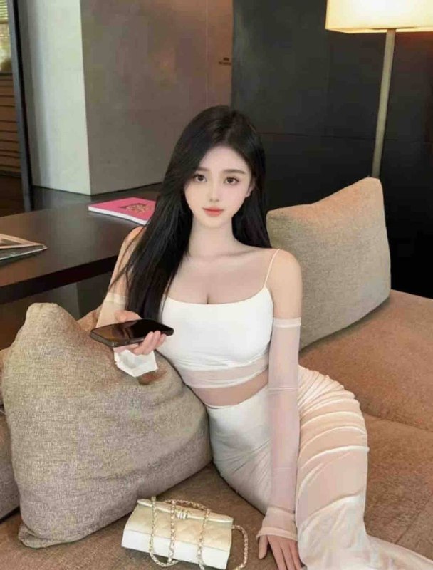 🎀蓉·纯欲天花板🎀• 𝐁𝐮𝐬𝐭｜   D  cup• 𝐇𝐞𝐢𝐠𝐡𝐭｜173cm• 𝐀𝐠𝐞｜ 真实 03年• 𝐎𝐜𝐜𝐮𝐩𝐚𝐭𝐢𝐨𝐧｜川音戏剧影视系本人就读于四川音乐学院.平常喜欢瑜伽/游泳/看书/画画.纯天然0整.  皮肤嫩滑.偶尔兼职.期待相遇..只邂逅有素质的绅士.可舌吻.口爆.69.共浴.丝袜.情趣皮肤雪白.听话懂事.态度💯————————