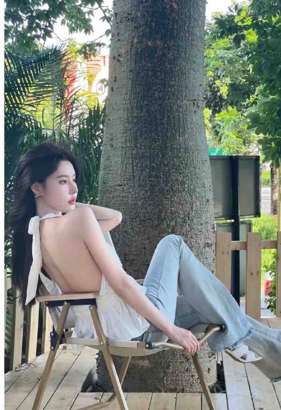 气质网红御姐 身体柔软 外表气质 内心骚 皮肤雪白 三点粉嫩172e