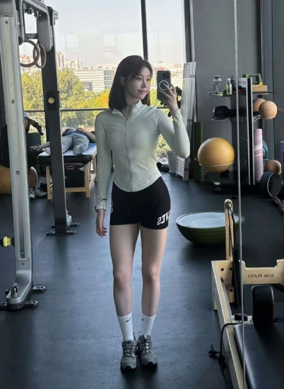 #重庆水原希子白虎气质好高颜值 好身材，高级感。真女神 全身无整談吐優雅 性格好會聊天 女友感• 𝐇𝐞𝐢𝐠𝐡𝐭身高/               167• 𝐖𝐞𝐢𝐠𝐡𝐭体重/                100• 𝐁𝐮𝐬𝐭胸围/                     E• 𝐀𝐠𝐞年龄/                      26• 𝐎𝐜𝐜𝐮𝐩𝐚𝐭𝐢𝐨𝐧职业/• 𝐇𝐨𝐛𝐛𝐲兴趣/        琴棋书画 高尔夫