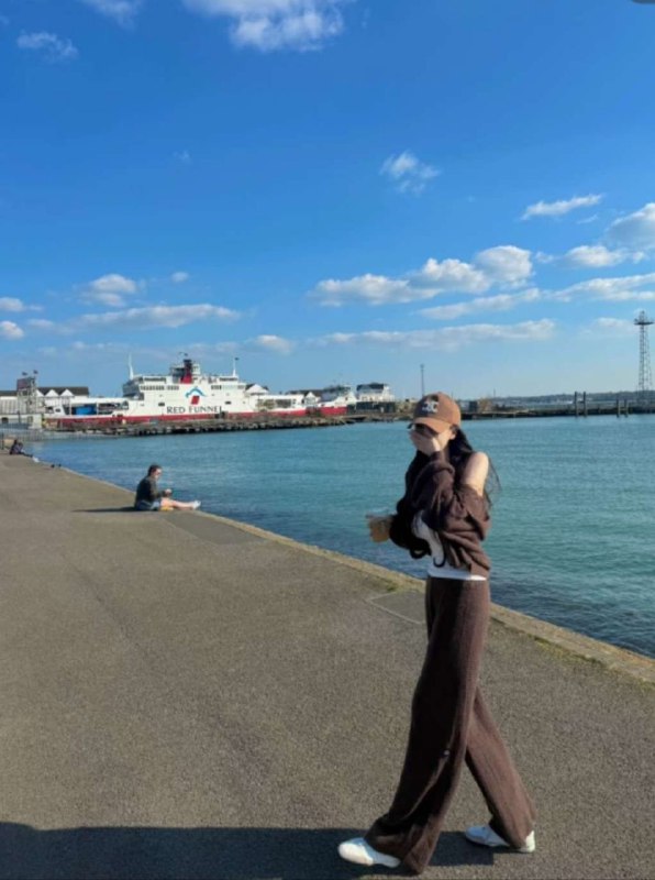 #重庆水原希子06在校大学生短期兼职听话待客如初恋🌸• 𝐇𝐞𝐢𝐠𝐡𝐭身高/169• 𝐖𝐞𝐢𝐠𝐡𝐭体重/90• 𝐁𝐮𝐬𝐭胸围/36d穿衣时尚🈶️品味 爱笑的甜美女孩 温柔迷人优