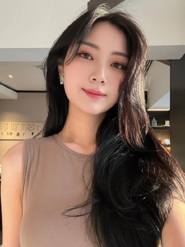 #重庆水原希子极品御姐，🦜条件3起短期兼职担任过顶级超跑车展御用车模💒• 𝐇𝐞𝐢𝐠𝐡𝐭身高/171          • 𝐖𝐞𝐢𝐠𝐡𝐭体重/5 0kg• 𝐁𝐮𝐬𝐭胸围/真实C          •  Age年龄/02年✿ 配合度高 好评必选 前凸后翘🍑✿ 无纹身 皮肤雪白 牛奶肌肤✿ 本人时尚洋气网红款 高端大气无风尘， 三点粉 看照如见本人，0差距✿铭感体质一碰就出氵 服务好，不催人