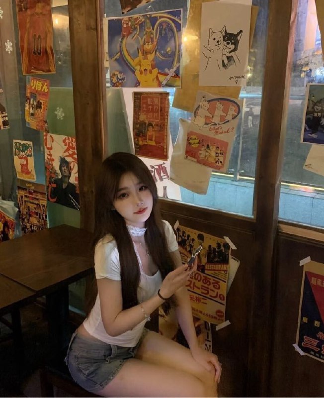 #重庆水原希子妹妹知书达理，兼职短开，可纯可欲🌟🌟🌟身高168🌟🌟🌟体重48🌟🌟🌟年龄06三点粉，没接触过几个课，可69舌吻