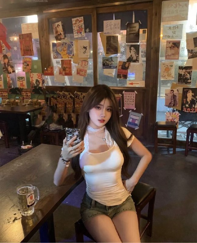 #重庆水原希子妹妹知书达理，兼职短开，可纯可欲🌟🌟🌟身高168🌟🌟🌟体重48🌟🌟🌟年龄06三点粉，没接触过几个课，可69舌吻