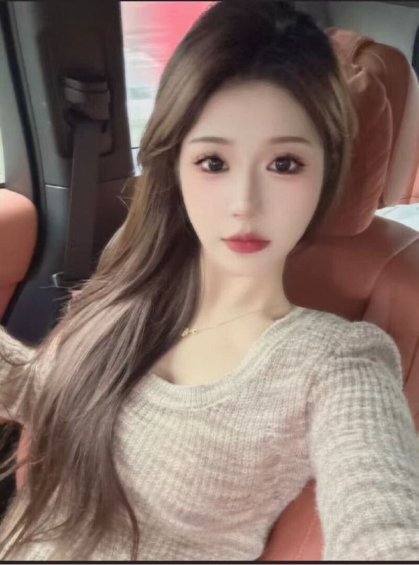 #重庆水原希子🦜⁵碧玺ꪝ人照对版05年高白纯       身高17369，蛇吻，制服，丝袜，天然0整，敏感体质，一碰出水，上下粉嫩，浑身雪白