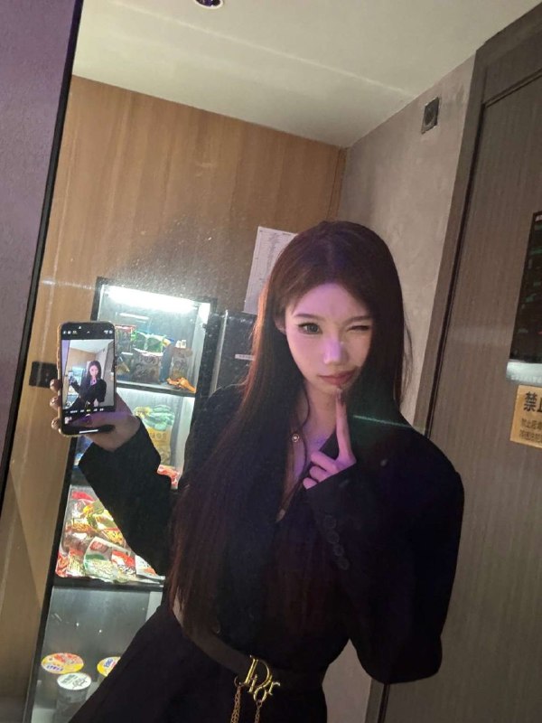 #重庆水原希子• 𝐀𝐠𝐞/年龄   20    𝐁𝐮𝐬𝐭/胸围c• 𝐇𝐞𝐢𝐠𝐡𝐭/净高170  𝐖𝐞𝐢𝐠𝐡𝐭/体重 95