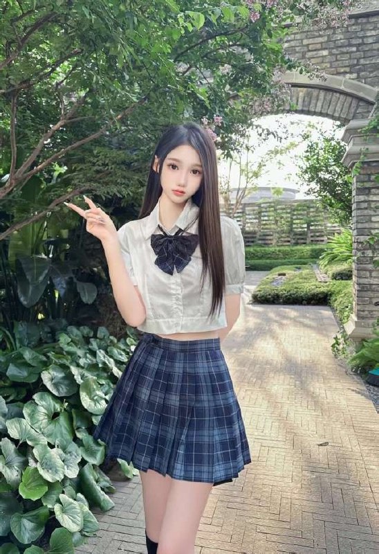 #重庆水原希子170cm    大🐻D  45kg    2003年百分百真🐻💗💗青春活力少女    开朗善解人意性格温柔 皮肤白皙 气质甜美 ，小鸟依人，人照无差