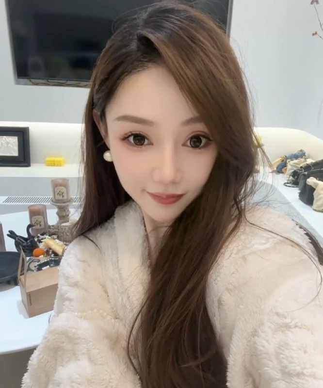 #重庆水原希子175体重95年龄23骚如狗水多多🐻E