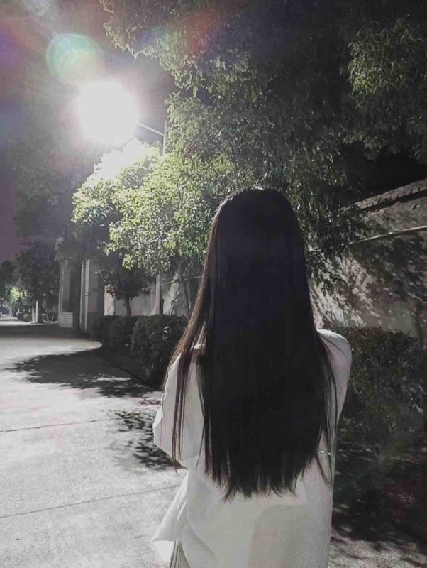 #重庆水原希子新人极品萝莉🔹07年-163 18岁刚破处，元旦刚成年🔹牛奶肌 皮肤雪白乖巧听话🉑69🉑舌吻🔹清纯甜美可爱 全身紧致👗🔹温柔大方 配合度极高 期待与哥哥相会🔹刚下水的小妹妹 兼职短开 一个导不认识𝓈𝑜𝓂𝑒𝓉𝒽𝒾𝓃𝑔  ◡̈  ◡̈   ｜❀     你的初戀情𝗶𝗻𝗴...