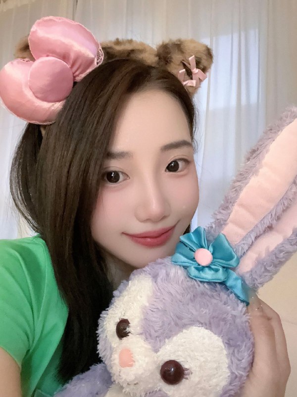 北京00后🏠极品白小纯身高：165cm👙：C年龄：00后体重：80斤清纯瘦小类型，筷子腿，蚂蚁腰喜丰满勿扰性格好，不事