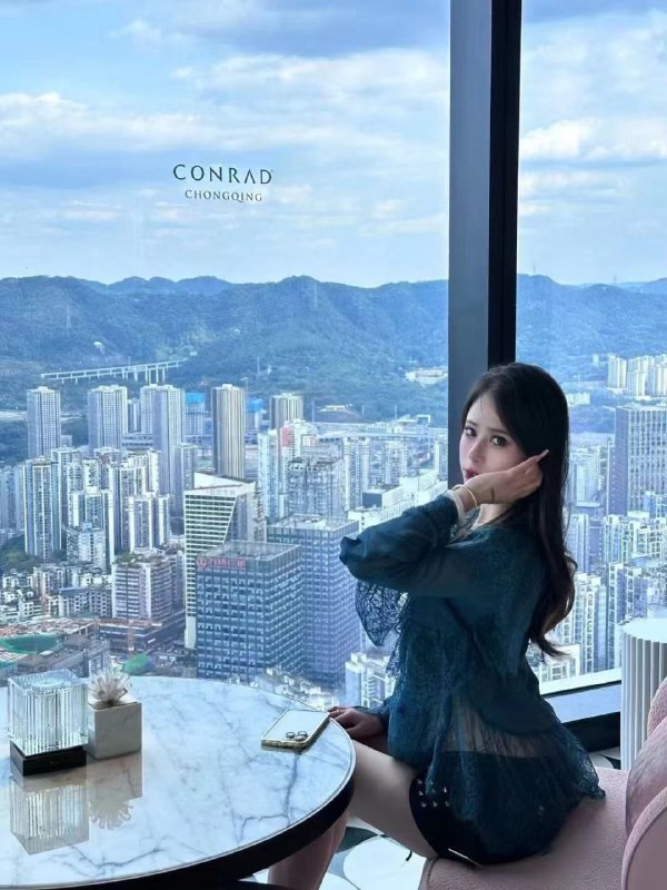 #重庆水原希子身高169、体重100斤，年龄22岁，🉑舌吻，口 ，不69 只接正常单0黄0退，秒洗，保真，真人比照片还要漂亮