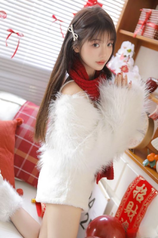 #重庆水原希子18岁🌺刚下水，新人首次📷一个k不认识👀，三点粉嫩，光脚167cm👟天然c🐻皮肤白嫩，水嫩多汁，乖巧听话，高度配合