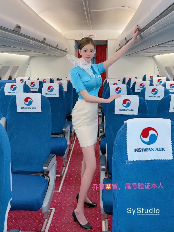 #重庆水原希子身高170🐻d高大上 皮肤白皙光滑！平时穿搭丝袜高跟鞋👠说话情商高，素质高！淑女又风骚！值得体验！待🉑️如乘客，待🉑️如好友！服务0差评刚下💧川妹子😇