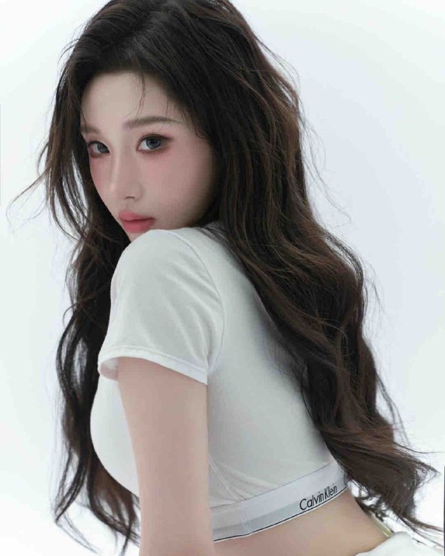 #重庆水原希子•Height身高170•Weight体重/50kgBust胸围/胸d •Age 年龄/00💗不事不催 待课如男友💗清纯纯欲款 初恋女友感💗纯天然零整容 皮肤雪白干净💗乖巧听话 性格超好💗高情商 主打服务