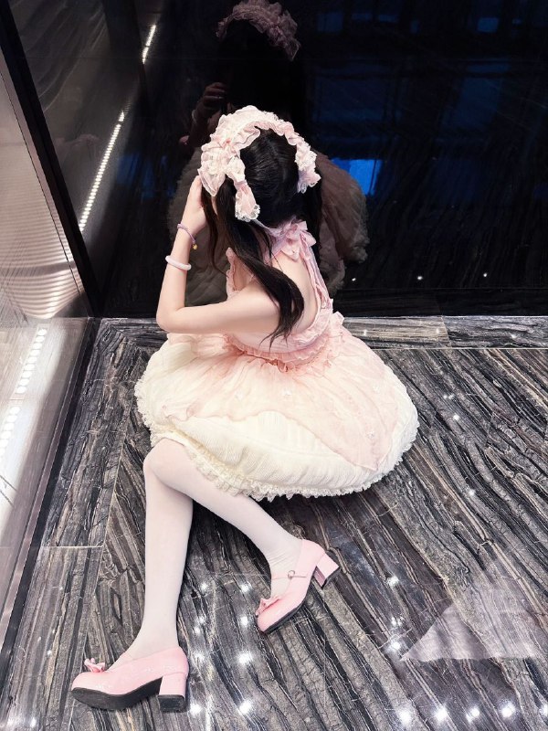 #重庆水原希子萝莉无整无纹身）只外年龄06身高：163 cm体重：42kg🐻：D🉑鸳鸯戏水，情趣，角色扮演，口爆，毒龙，🐍吻，脚踩，胸推🈲🈚套🈲液体🈲✈️照片都是本人，衣服都有