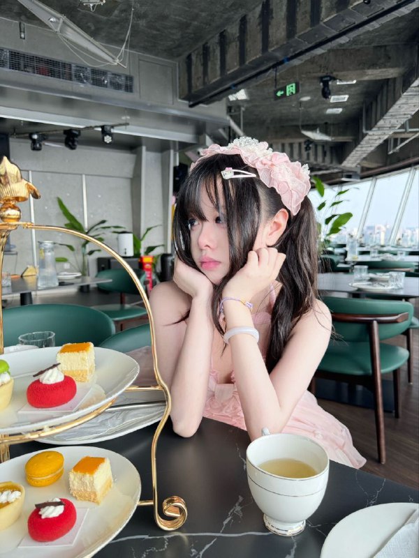 #重庆水原希子萝莉无整无纹身）只外年龄06身高：163 cm体重：42kg🐻：D🉑鸳鸯戏水，情趣，角色扮演，口爆，毒龙，🐍吻，脚踩，胸推🈲🈚套🈲液体🈲✈️照片都是本人，衣服都有