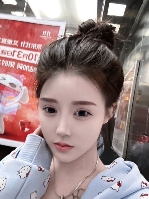 #重庆水原希子新人极品萝莉🔹05年-164 D罩杯，19岁🔹牛奶肌 皮肤雪白乖巧听话🉑69🉑舌吻🔹清纯甜美可爱 全身紧致👗🔹温柔大方 配合度极高 期待与哥哥相会🔹刚下水的小妹妹 兼职短开 一个导不认识𝓈𝑜𝓂𝑒𝓉𝒽𝒾𝓃𝑔  ◡̈  ◡̈   ｜❀     你的初戀