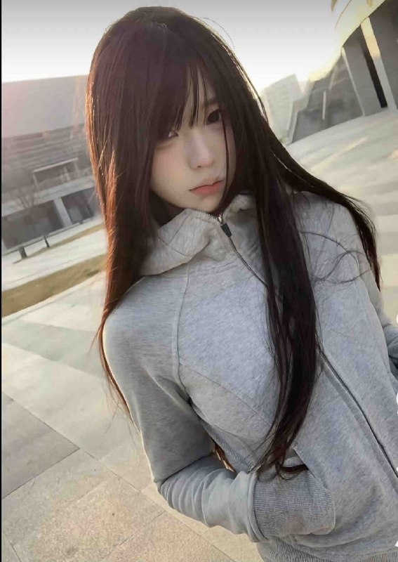 #重庆水原希子18岁新人极品萝莉🔹07年-163 18岁刚破处，元旦刚成年🔹牛奶肌 皮肤雪白乖巧听话🉑69🉑舌吻🔹清纯甜美可爱 全身紧致👗🔹温柔大方 配合度极高 期待与哥哥相会🔹刚下水的小妹妹 兼职短开 一个导不认识𝓈𝑜𝓂𝑒𝓉𝒽𝒾𝓃𝑔  ◡̈  ◡̈   ｜❀     你的初戀情𝗶𝗻𝗴..