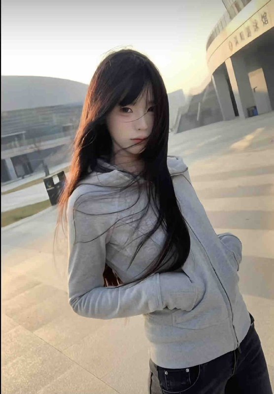 #重庆水原希子18岁新人极品萝莉🔹07年-163 18岁刚破处，元旦刚成年🔹牛奶肌 皮肤雪白乖巧听话🉑69🉑舌吻🔹清纯甜美可爱 全身紧致👗🔹温柔大方 配合度极高 期待与哥哥相会🔹刚下水的小妹妹 兼职短开 一个导不认识𝓈𝑜𝓂𝑒𝓉𝒽𝒾𝓃𝑔  ◡̈  ◡̈   ｜❀     你的初戀情𝗶𝗻𝗴..