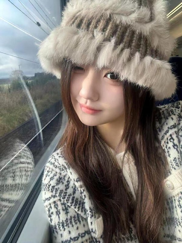 #重庆水原希子第一次出来的新人年龄  18•    身高:170       Cup：B•     体重45kg•     甜美可人         服务超好•     筷子🥢腿        腰超级细•     真人真照         随意验证舞蹈学生身体柔软，可解锁