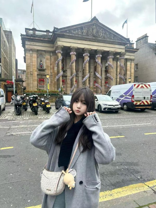 #重庆水原希子第一次出来的新人年龄  18•    身高:170       Cup：B•     体重45kg•     甜美可人         服务超好•     筷子🥢腿        腰超级细•     真人真照         随意验证舞蹈学生身体柔软，可解锁