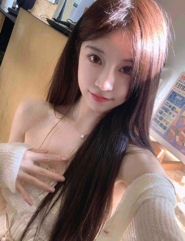 172 D 04可纯可御，性格温柔，乖巧听话，气质甜美不抽烟身材完美腰臀比带客如初恋，会配合完美女友