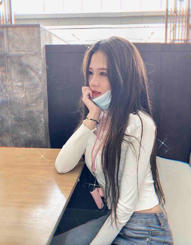 重庆凌霄🏠05身高：170体重：92胸围：C纯天然无整❤️可爱到爆表，像极了初恋般的甜蜜皮肤白皙 气质优雅