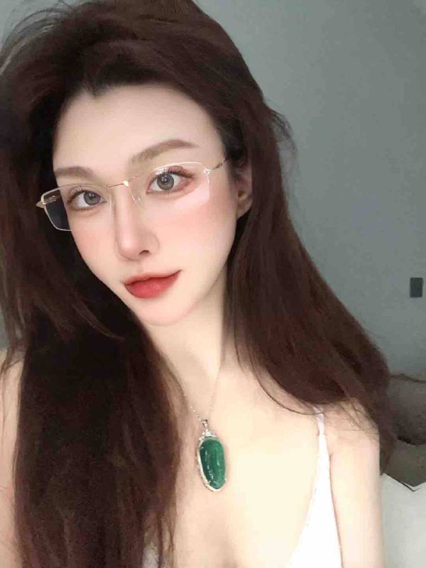 重庆橙子🏠175D重庆渝江北，性感御姐正常不yt,不wt.🉑🐍🉑69