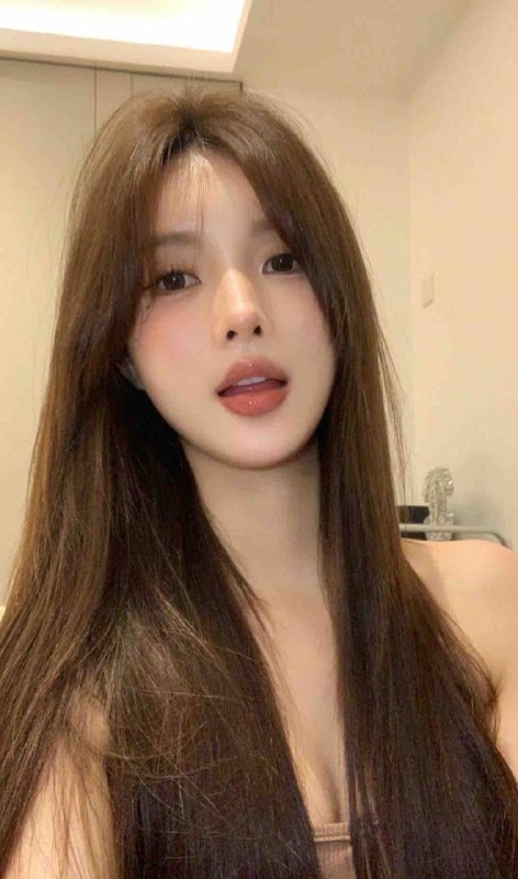 重庆书书🏠•❤️无整高级脸•❤️𝐇𝐞𝐢𝐠𝐡𝐭  173cm. 𝐁𝐮𝐬𝐭  C• 𝐀𝐠𝐞   05年•❤仙女本仙   偶尔兼职低素质勿扰⚠️真实大学生可看学生证，可查学信网