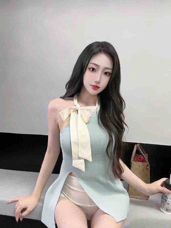 重庆极品新人 真实牛奶皮肤🐻d 171净高 03年敬业不催 带k如初恋实力碧玺