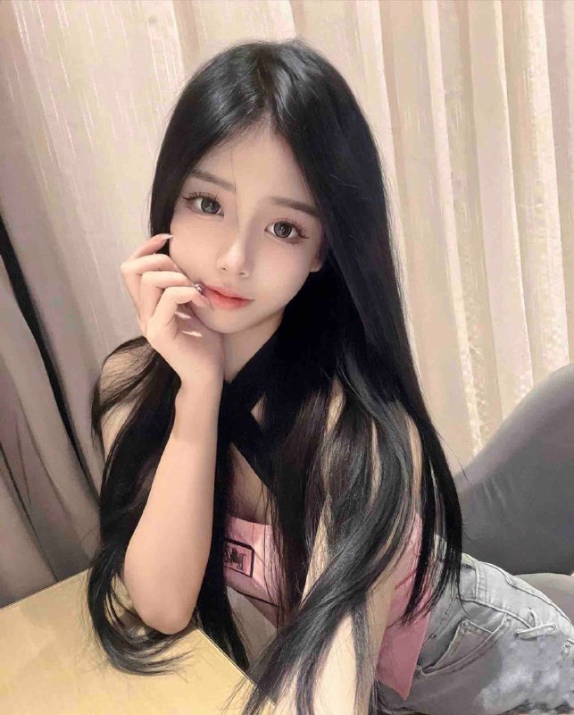 极品一字马舞蹈系在校大学生𝐇𝐞𝐢𝐠𝐡𝐭身高/170• 𝐖𝐞𝐢𝐠𝐡𝐭体重/98• 𝐁𝐮𝐬𝐭胸围/D• 𝐀𝐠𝐞年龄/04• 𝐎𝐜𝐜𝐮𝐚𝐭𝐢𝐨𝐧职业/网拍模特  舞蹈系学生• 𝐒𝐩𝐞𝐜𝐢𝐚𝐥𝐢𝐭𝐲特长/肤白↕️粉超好的女友性格 服务素质全身白如雪，三点粉嫩，日系奶音身体超级棒，口活一流，一碰就流水女朋友感觉，温柔，听话，懂事民族舞，现代舞，爵士舞，肚皮舞，钢琴，书法，学霸校花，多才多艺