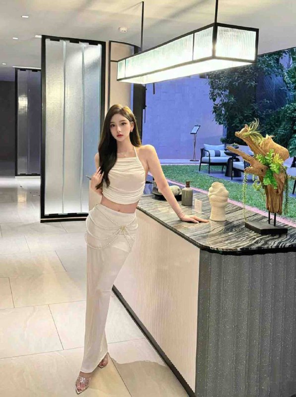 重庆蜡笔小新🏠御姐172🐻D 零整真实大三学生  极品女友系列外纯内骚，极致的养客神器  一碰就出水，🉑69🐍真实04