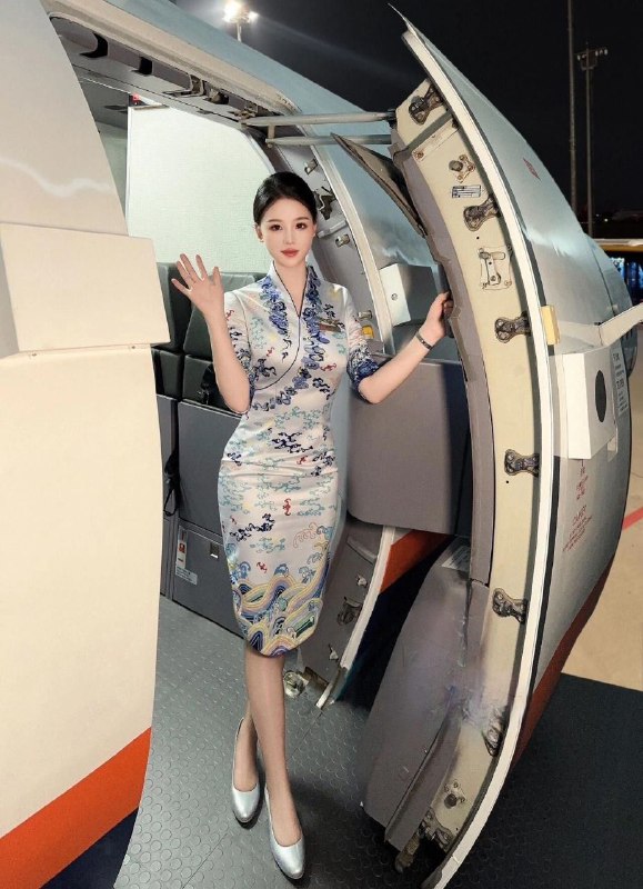 #重庆水原希子海航空姐   短开兼职𝐇𝐞𝐢𝐠𝐡𝐭.    172𝐖𝐞𝐢𝐠𝐡𝐭.   98𝐁𝐮𝐬𝐭.        D幽默风趣性格开朗只接待素质课温文儒雅 谈吐优雅